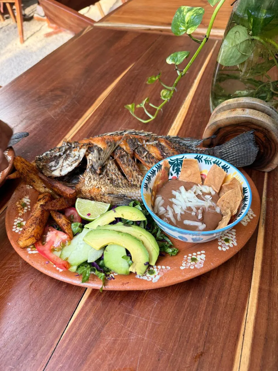 Mojarra frita a la leña, cocina de Ko'oben